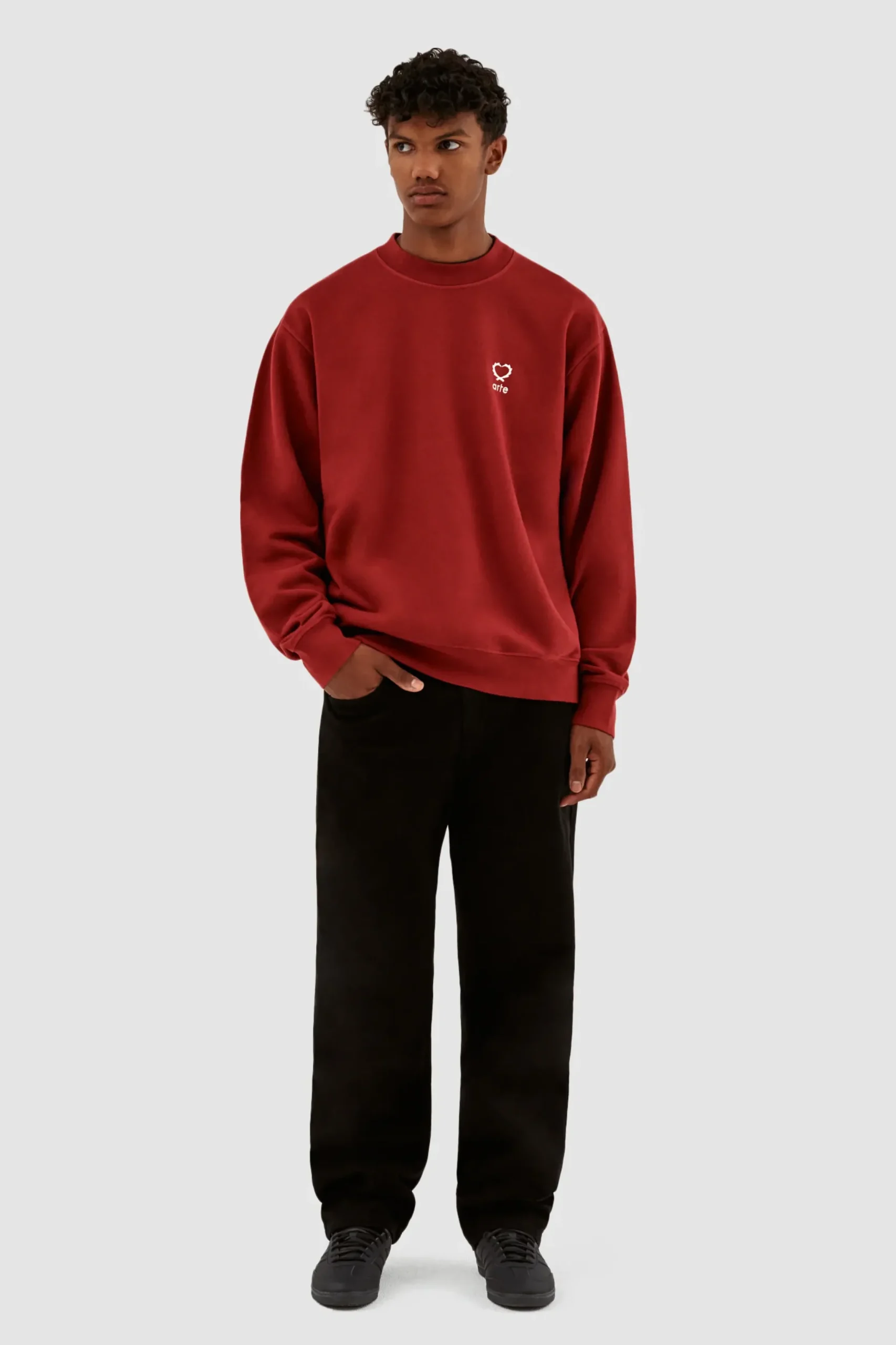 Carlos Small Heart Crewneck|Arte Antwerp New