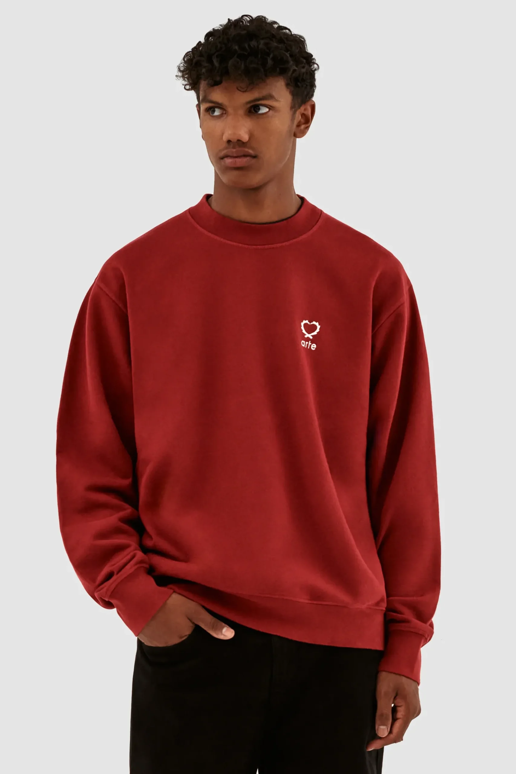 Carlos Small Heart Crewneck|Arte Antwerp New