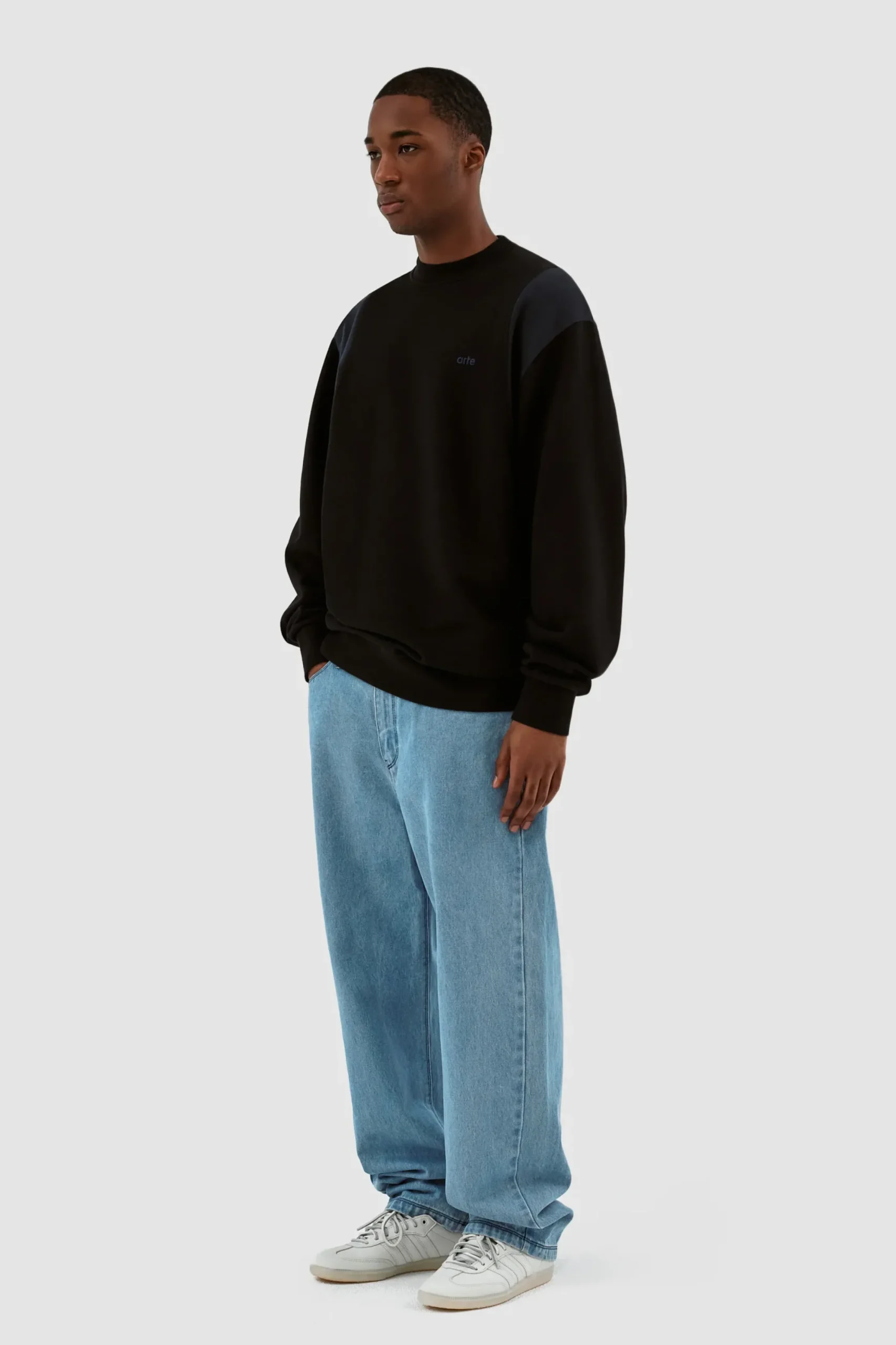 Charles Crewneck|Arte Antwerp New
