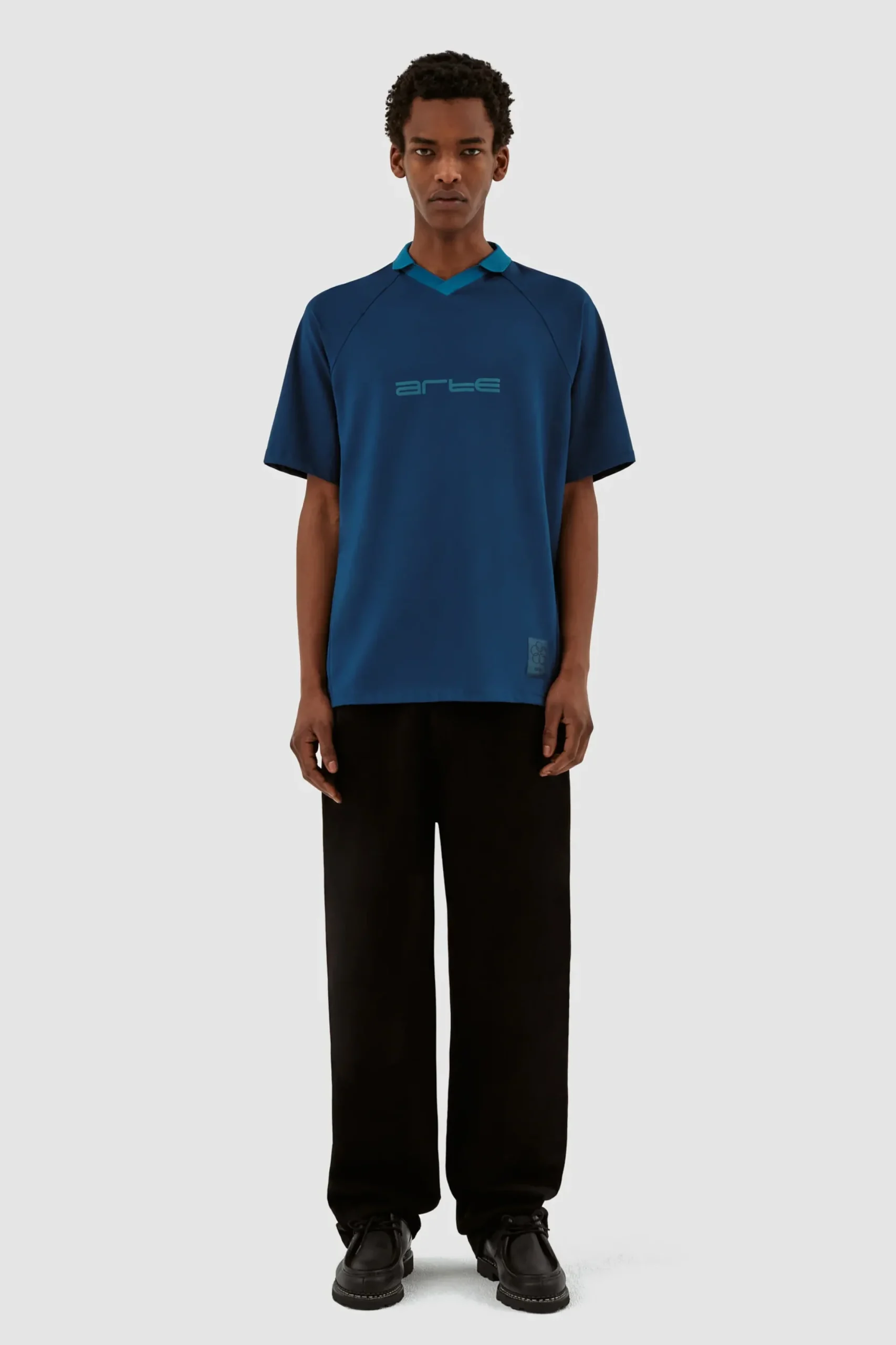 Taylor Collar T-shirt|Arte Antwerp Online